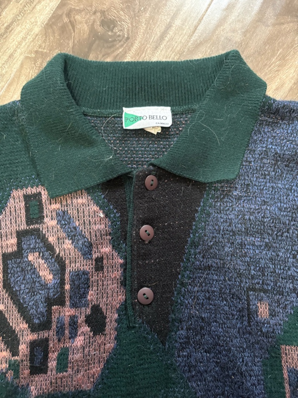 Men's Patterned Green Collared Sweater - Picture 2 of 3
